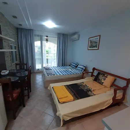 апартамент и студио фантазия - Life * Sozopol